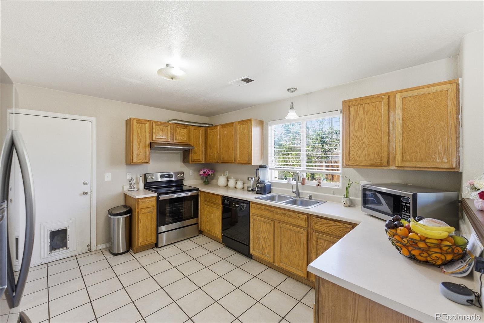 MLS Image #4 for 4993  jasper court,denver, Colorado