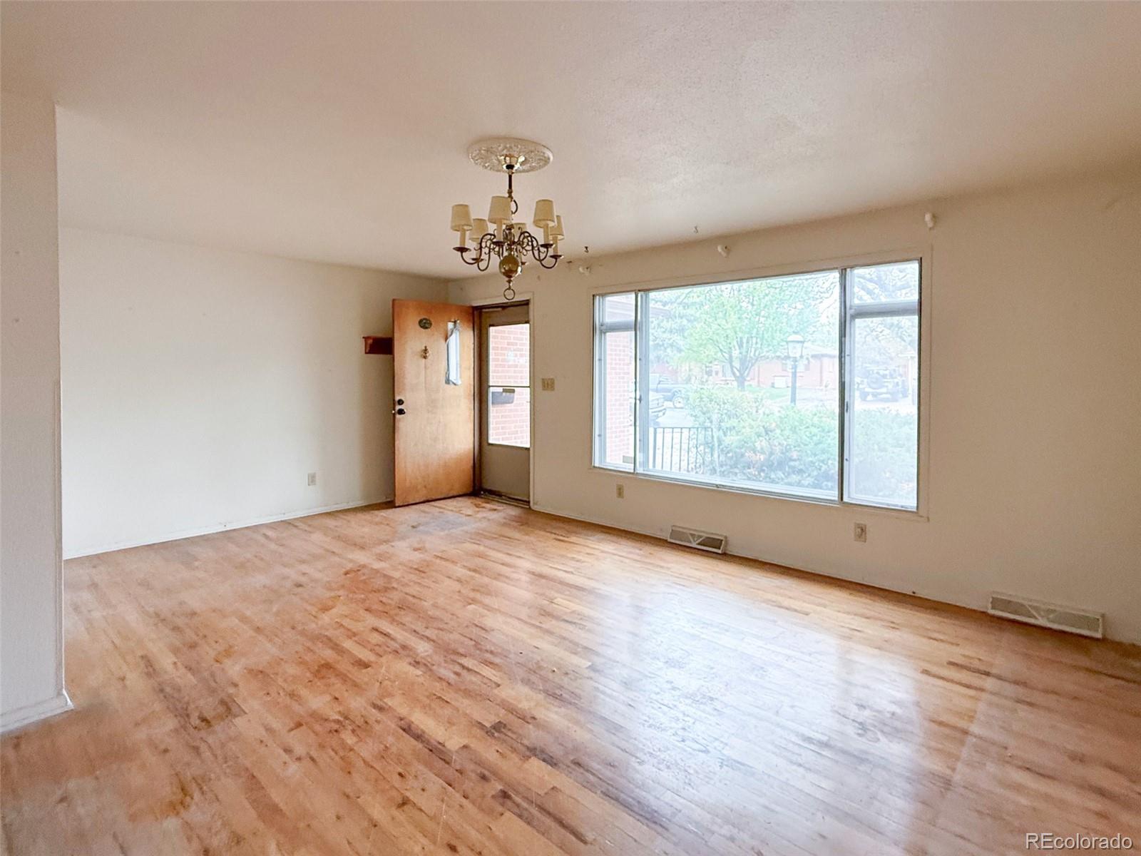 MLS Image #1 for 960 e 9th avenue,broomfield, Colorado