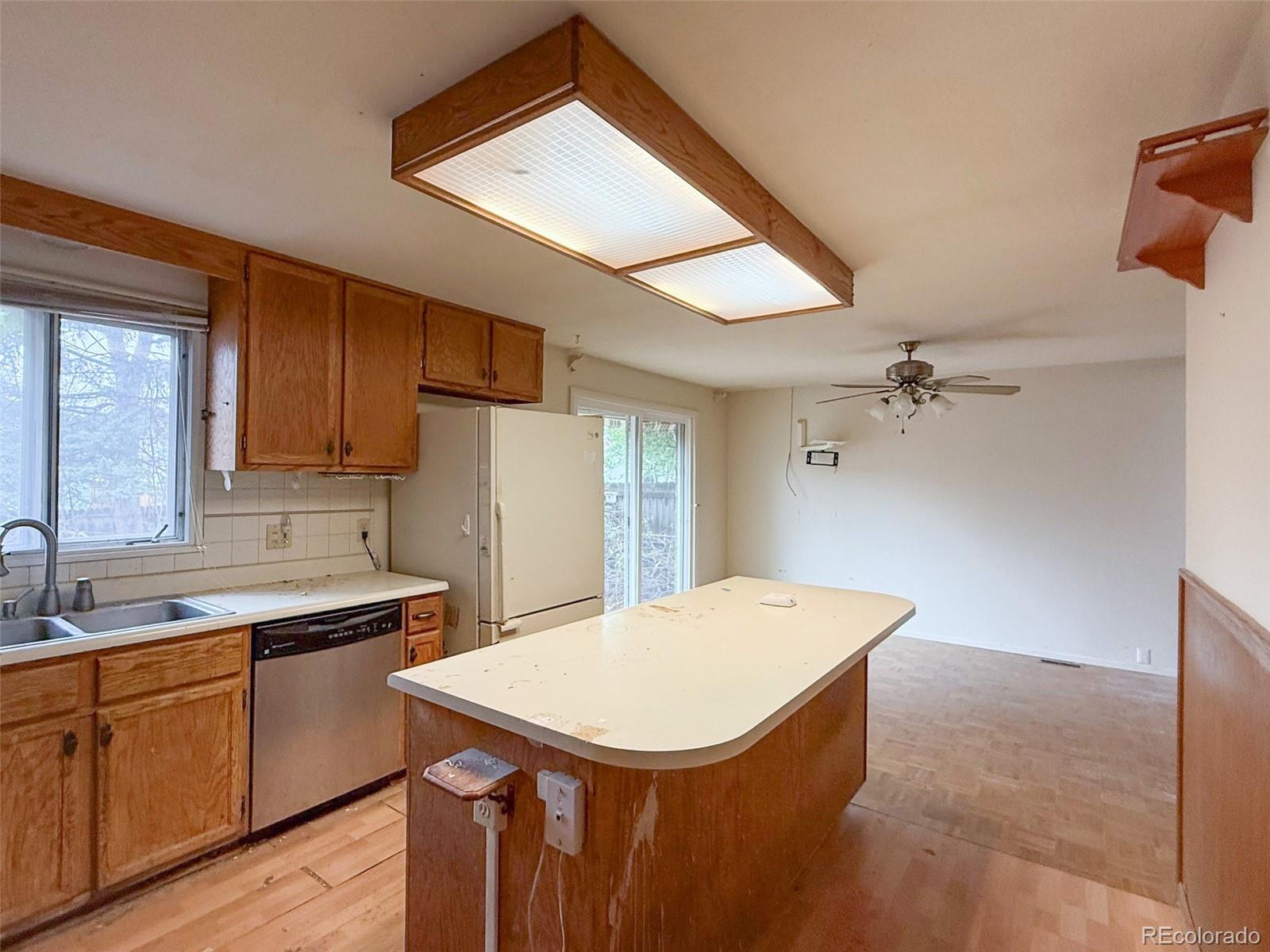 MLS Image #3 for 960 e 9th avenue,broomfield, Colorado