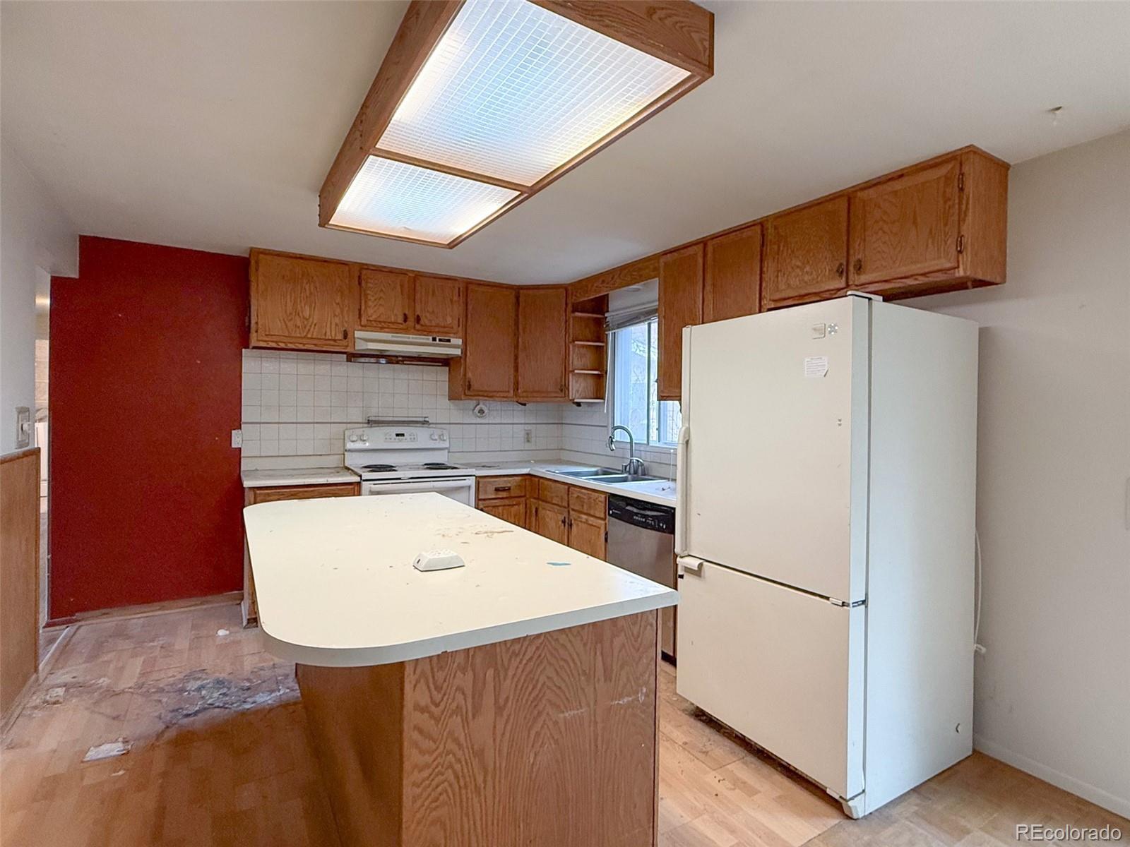 MLS Image #4 for 960 e 9th avenue,broomfield, Colorado