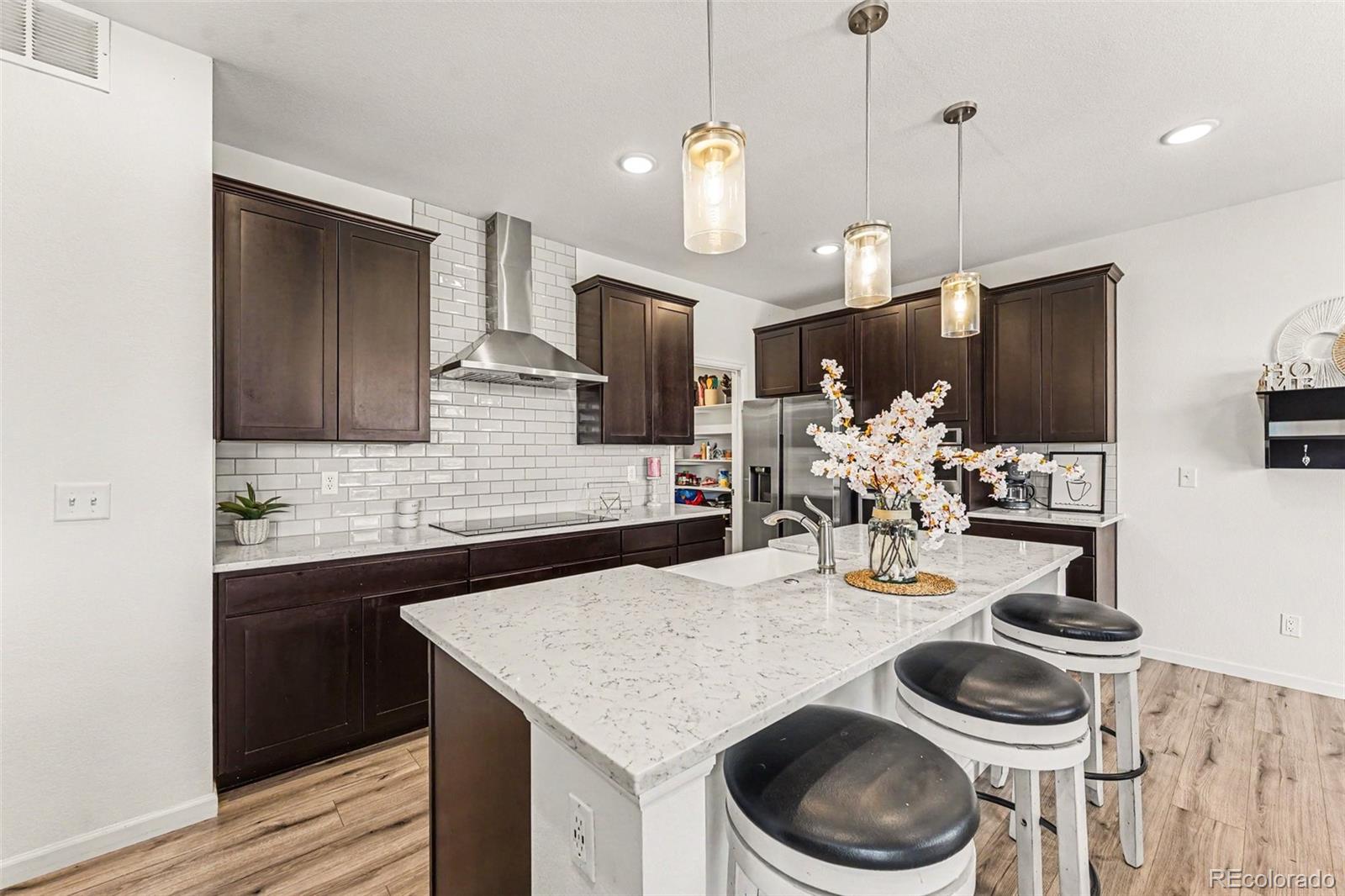 MLS Image #2 for 602  great plains avenue,berthoud, Colorado
