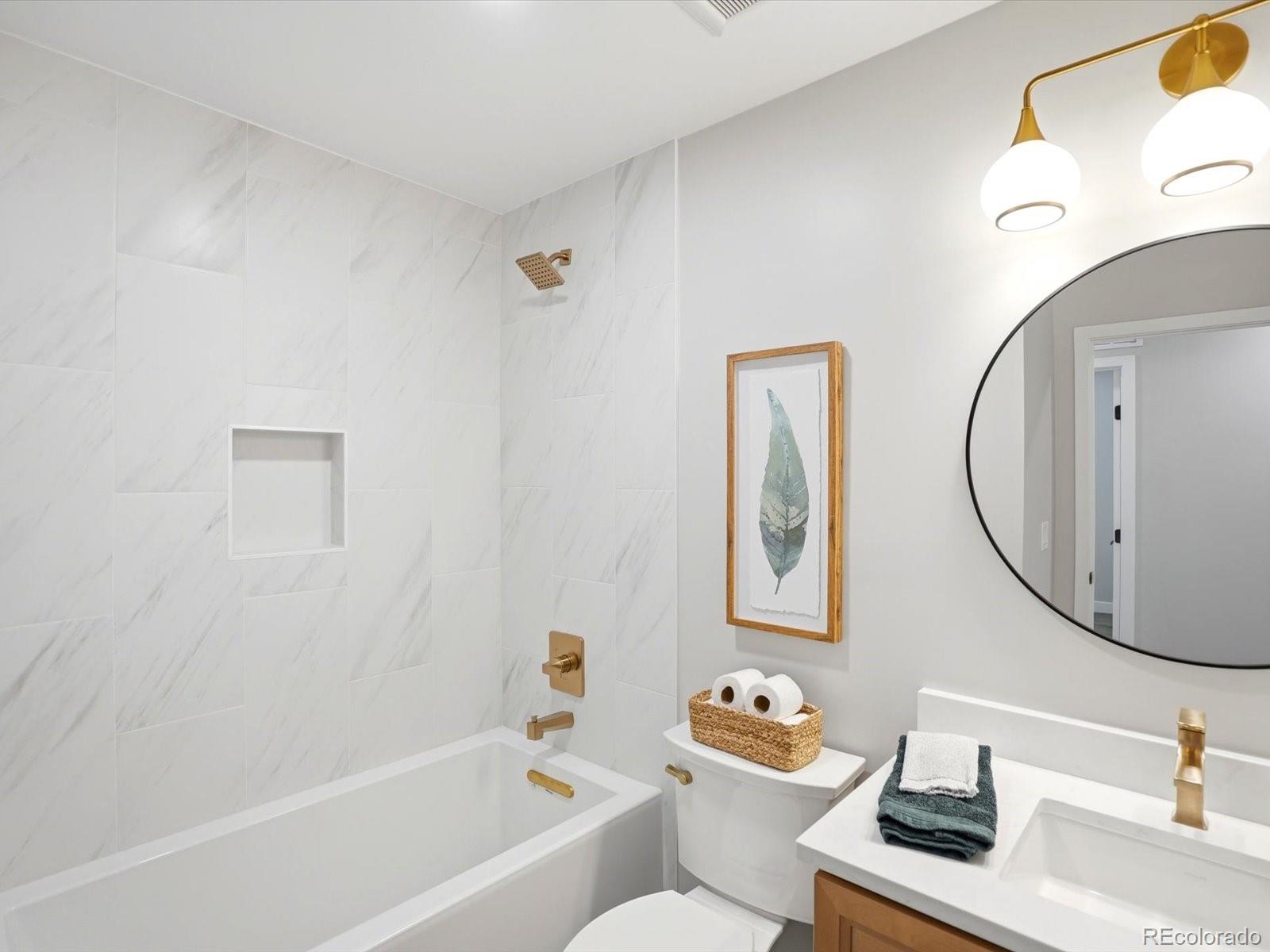MLS Image #17 for 3403 s ivanhoe way,denver, Colorado