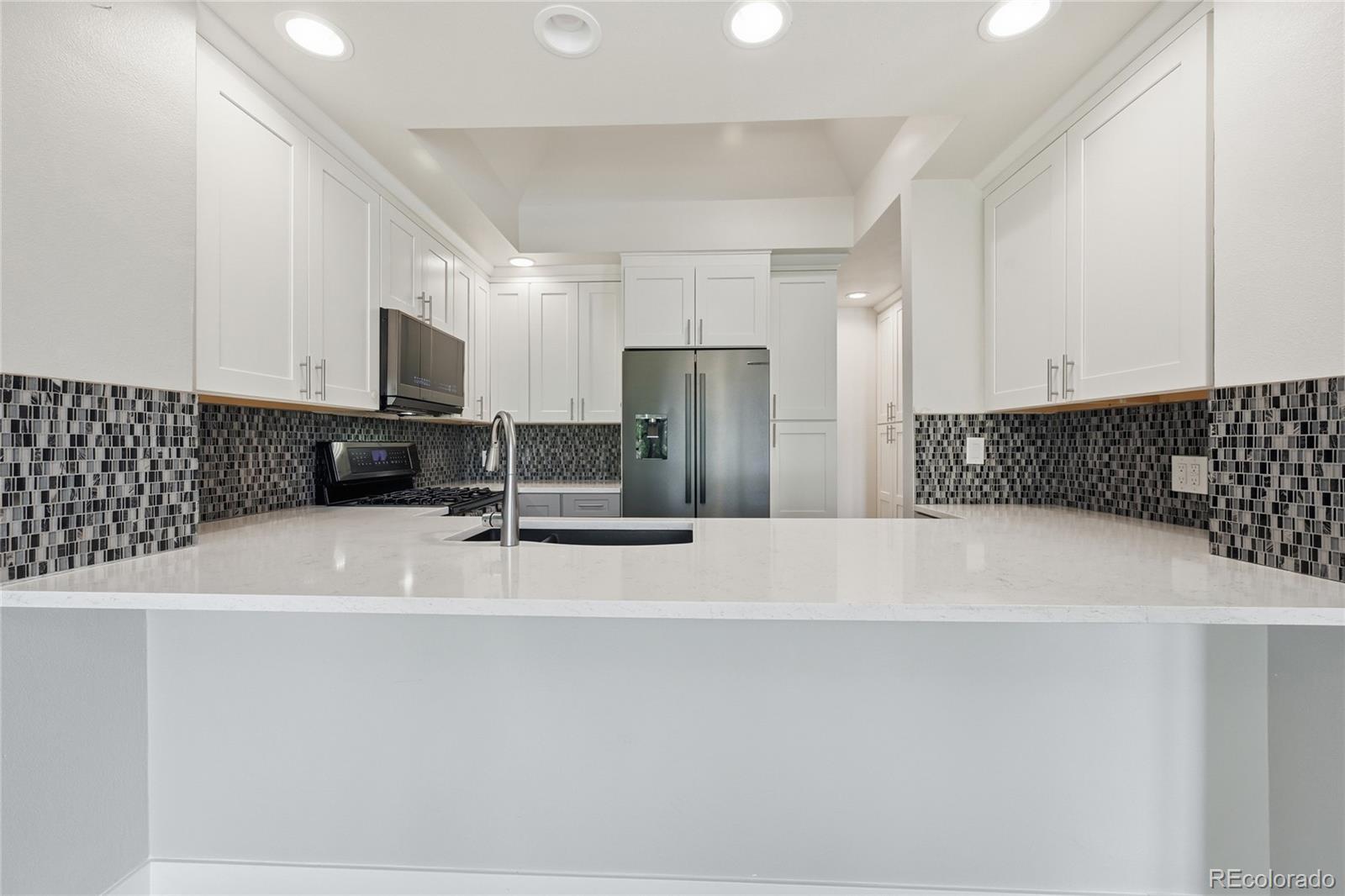 MLS Image #5 for 9200 e cherry creek south drive 52,denver, Colorado