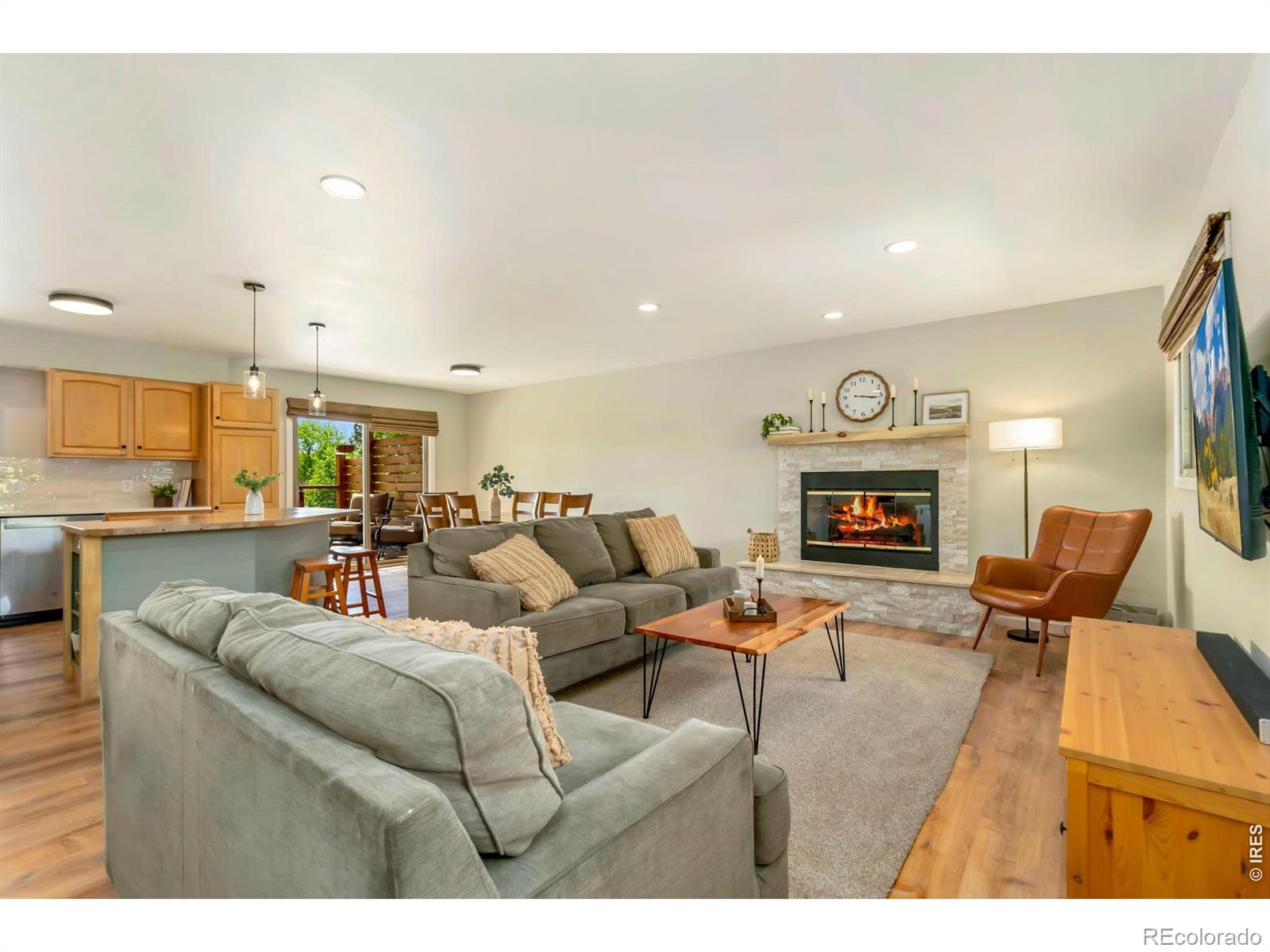 MLS Image #8 for 825  parkview drive,fort collins, Colorado