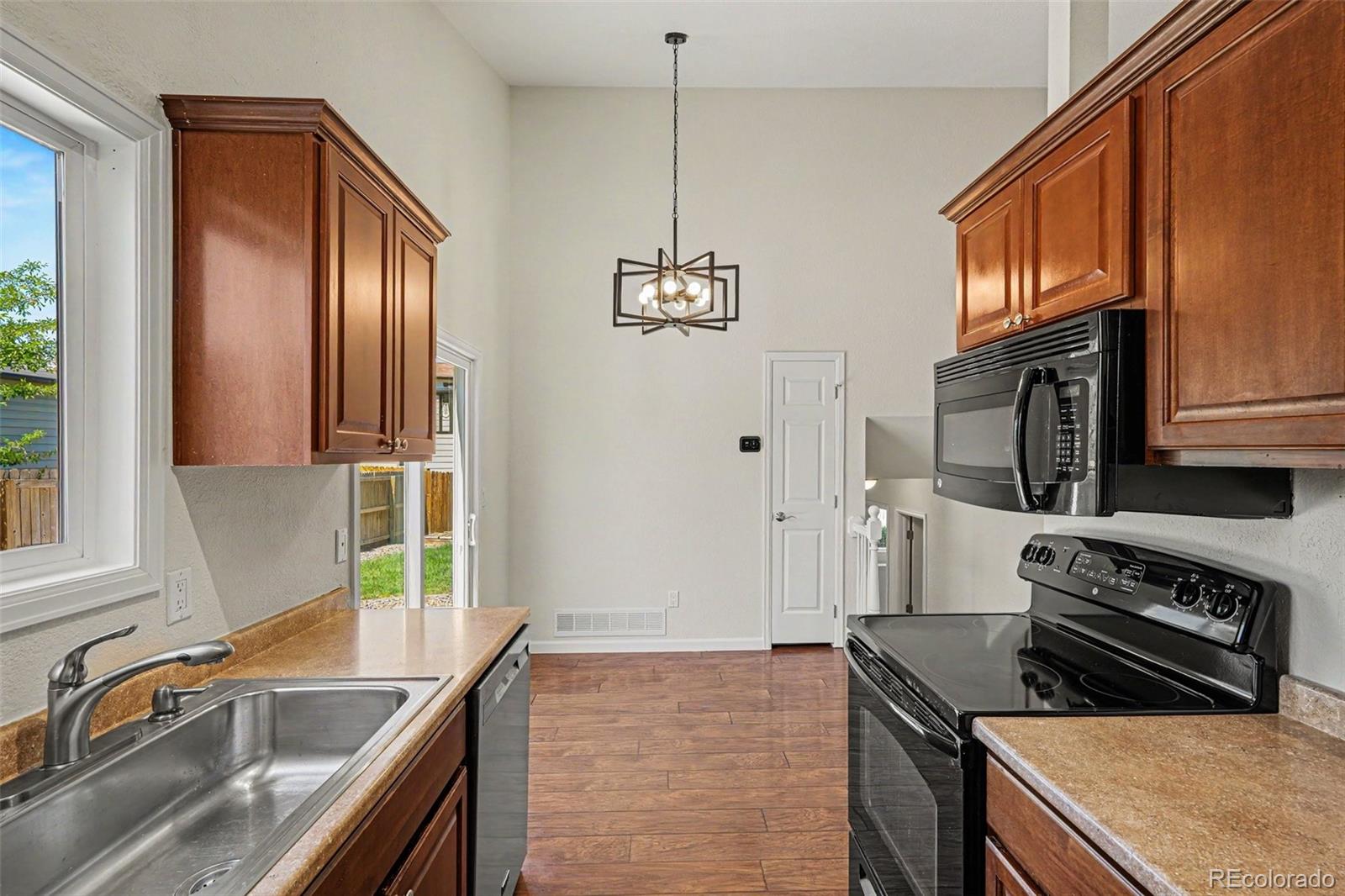MLS Image #7 for 17449 e union drive,aurora, Colorado