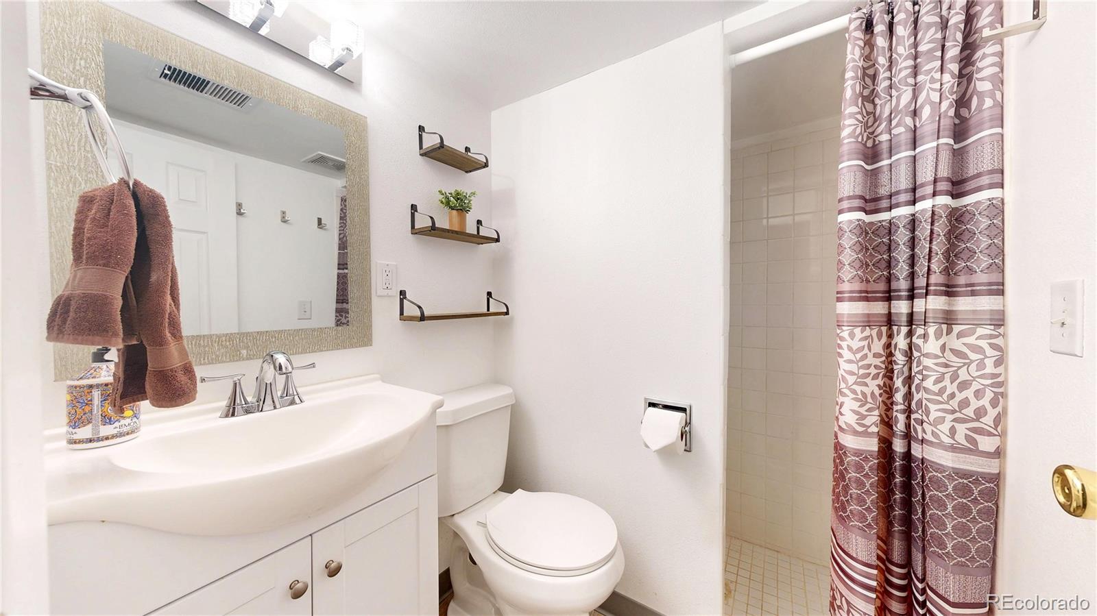 MLS Image #19 for 7027  vivian court,arvada, Colorado