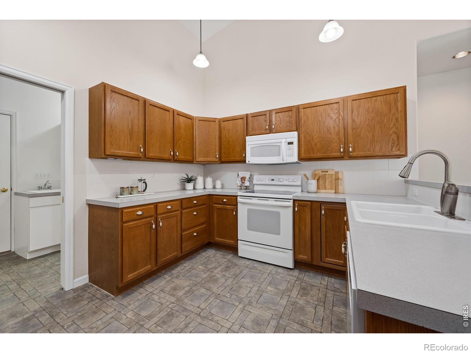 MLS Image #4 for 3102  depo drive,longmont, Colorado