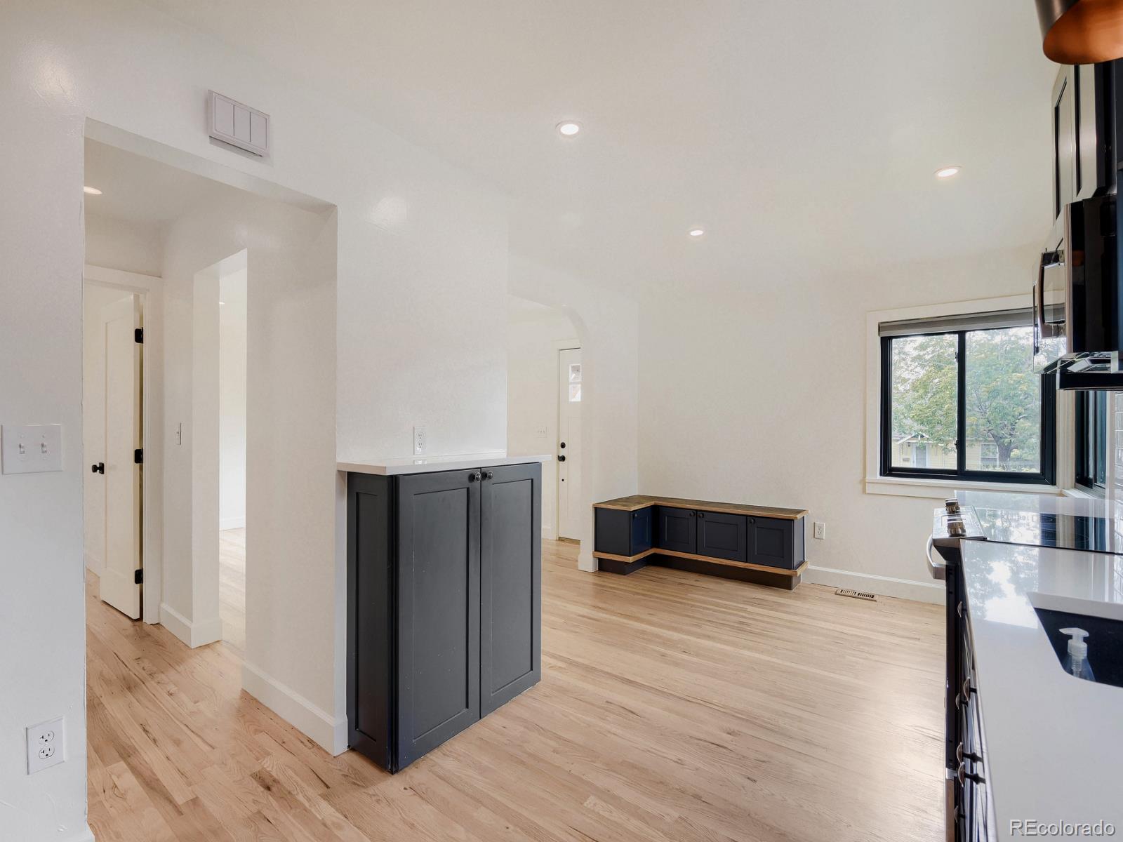 MLS Image #11 for 5654 s datura street,littleton, Colorado
