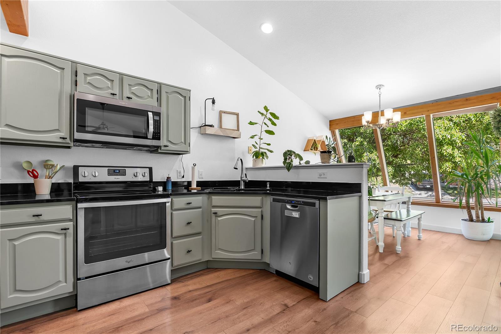 MLS Image #8 for 12039 w 52nd place,arvada, Colorado