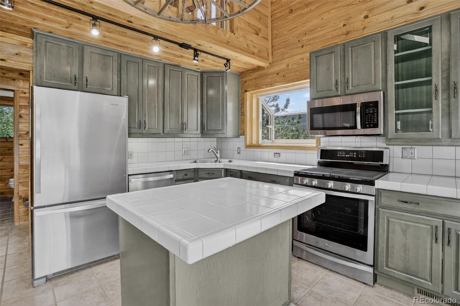 MLS Image #10 for 606  clark road,bailey, Colorado