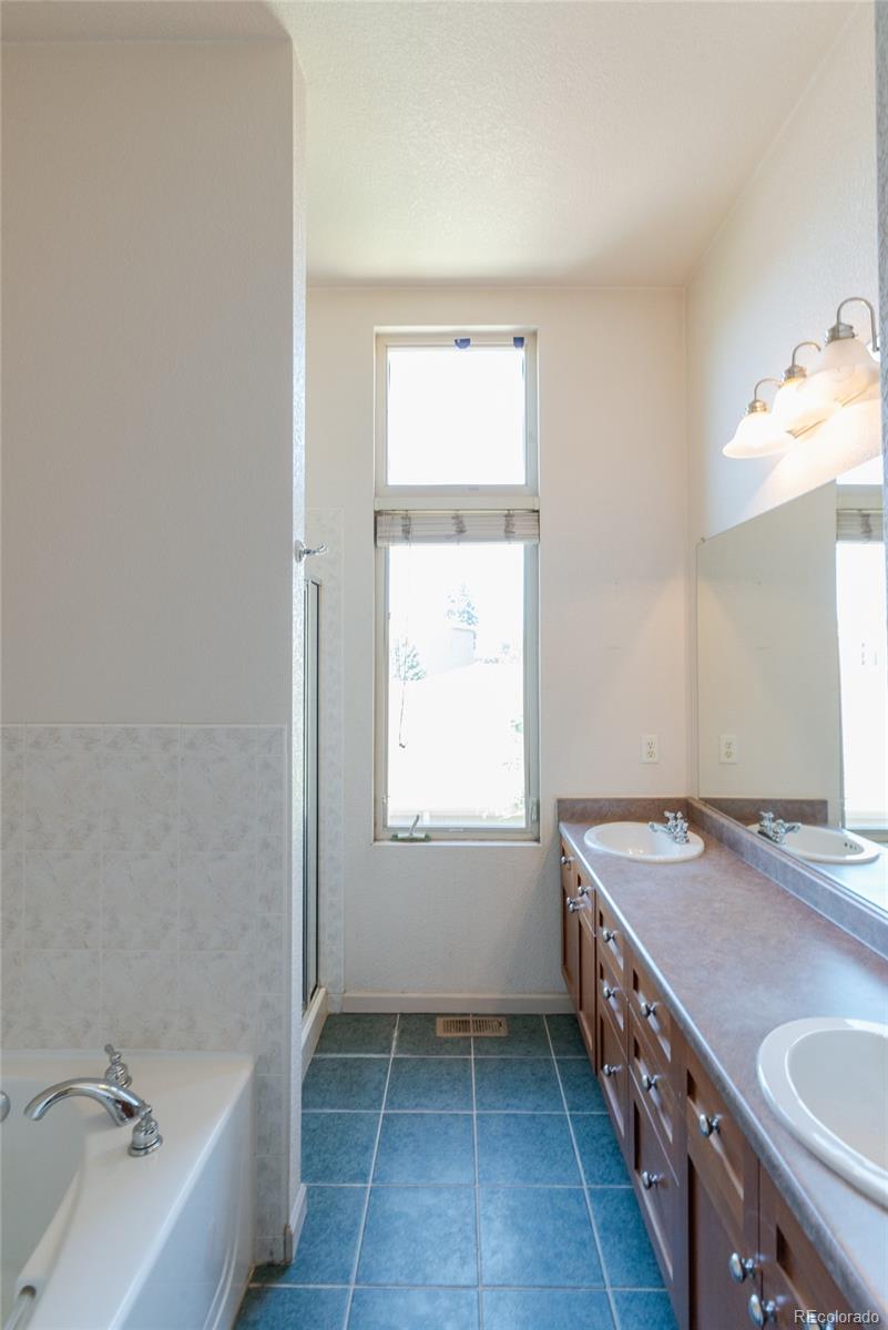 MLS Image #16 for 275  rampart way 208,denver, Colorado