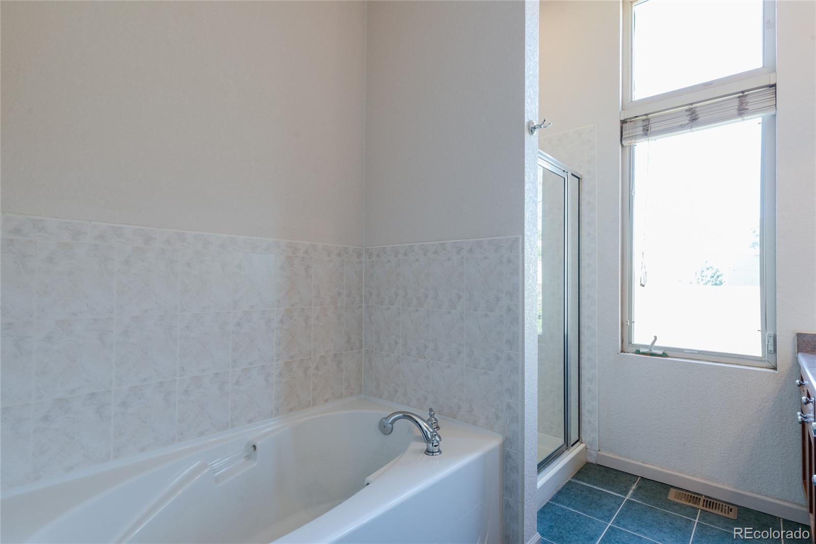 MLS Image #18 for 275  rampart way 208,denver, Colorado
