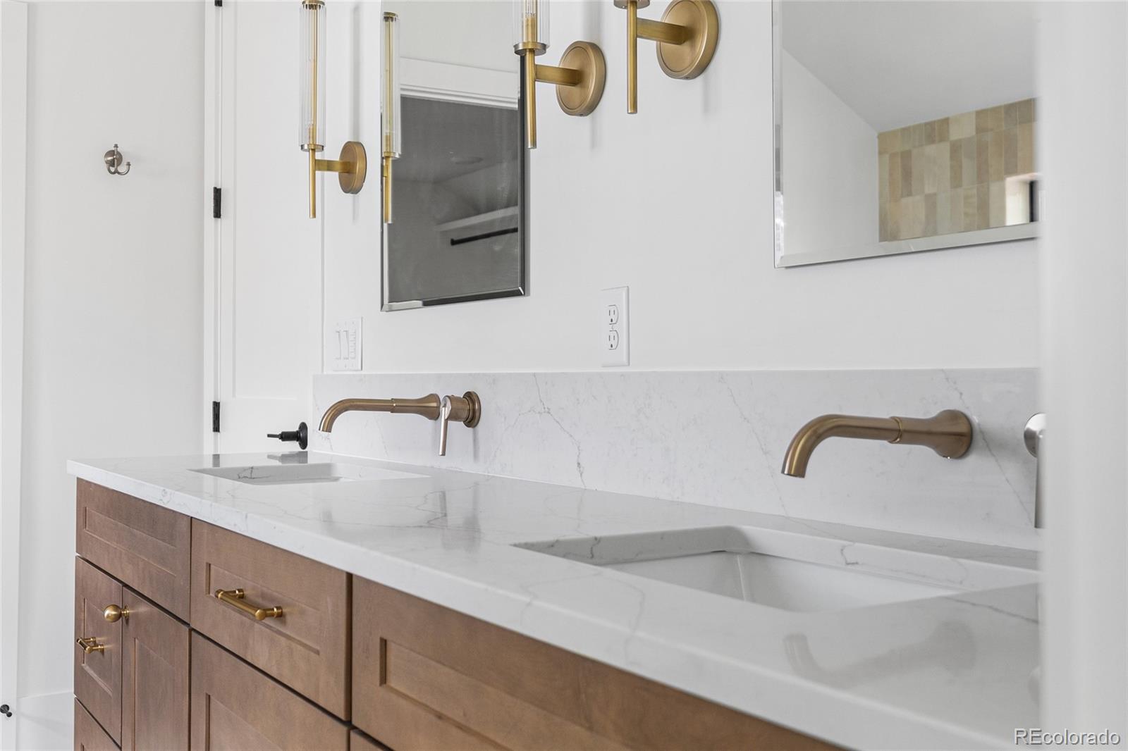 MLS Image #29 for 1068 s corona street,denver, Colorado