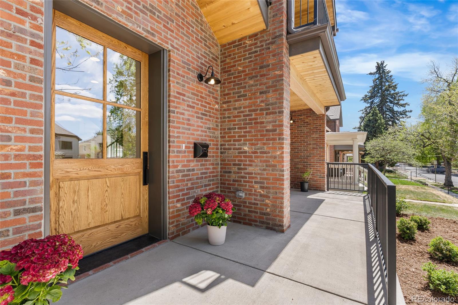 MLS Image #4 for 1068 s corona street,denver, Colorado
