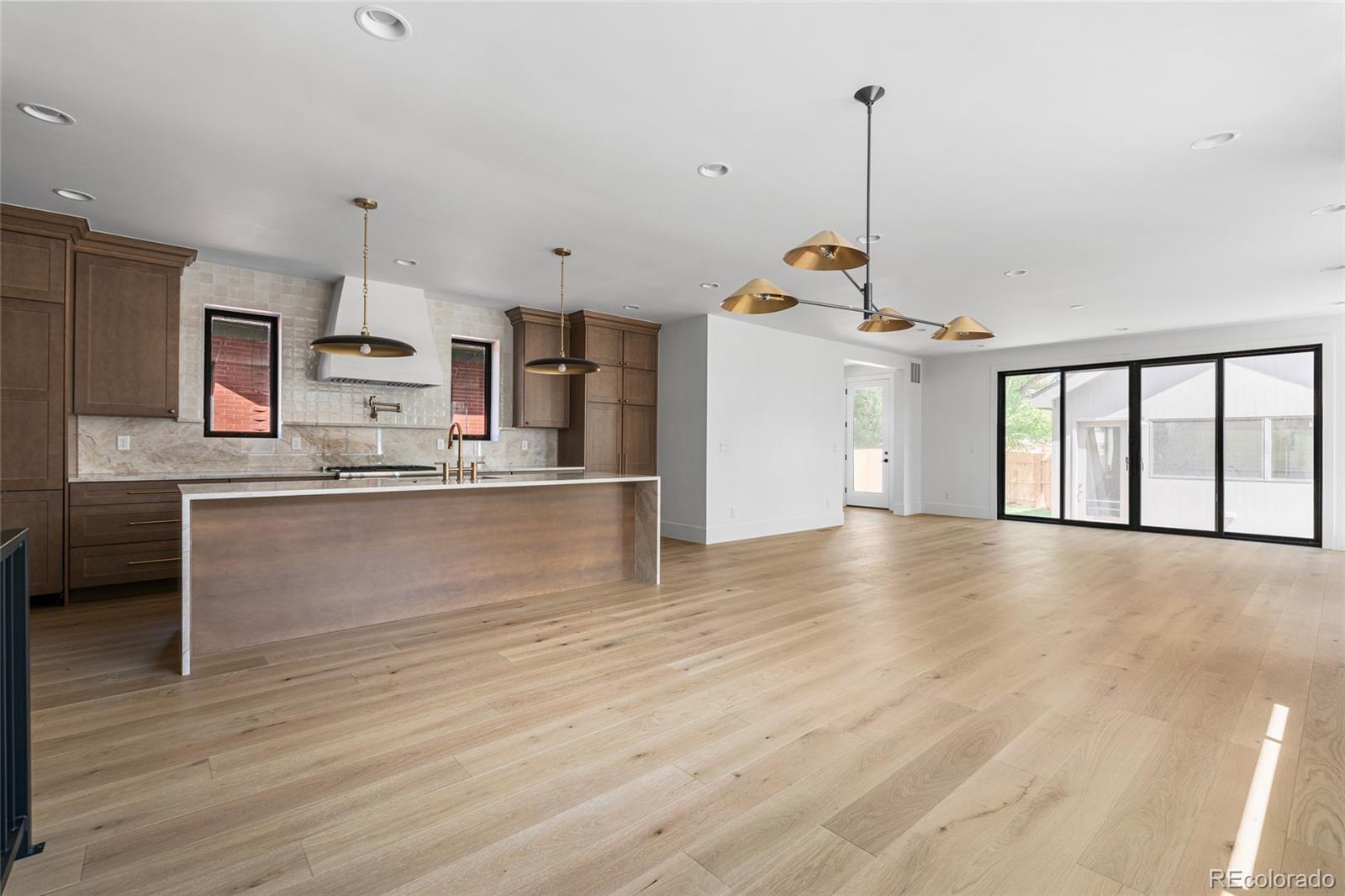 MLS Image #8 for 1068 s corona street,denver, Colorado