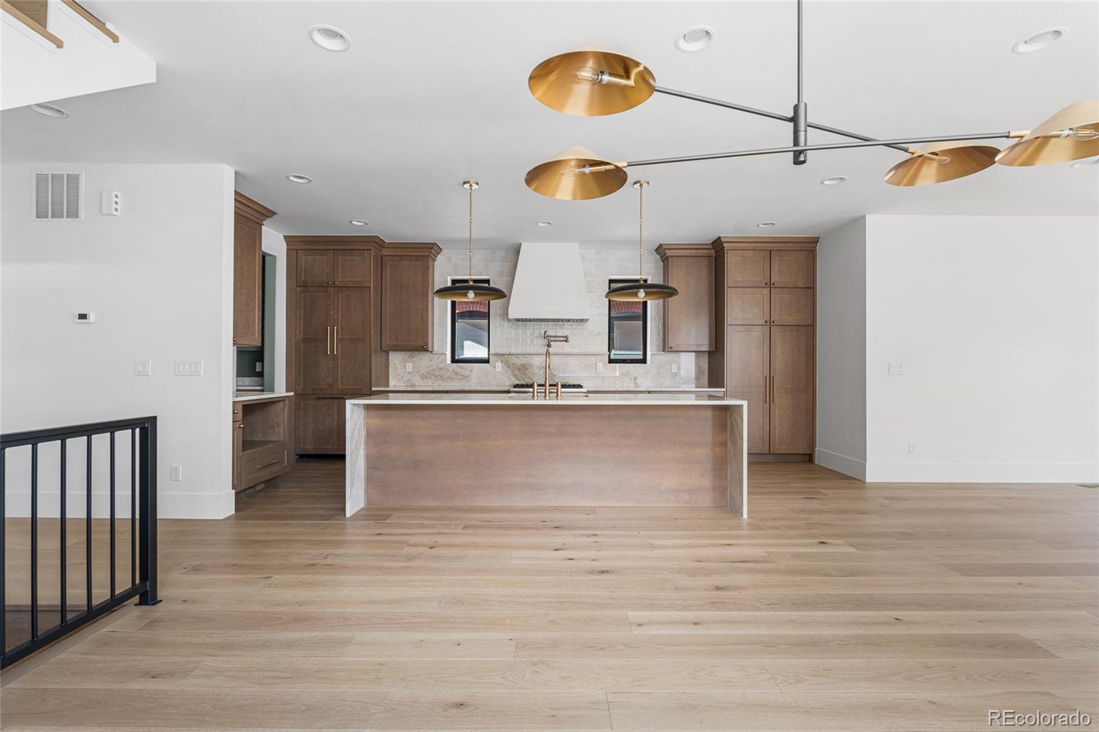 MLS Image #9 for 1068 s corona street,denver, Colorado