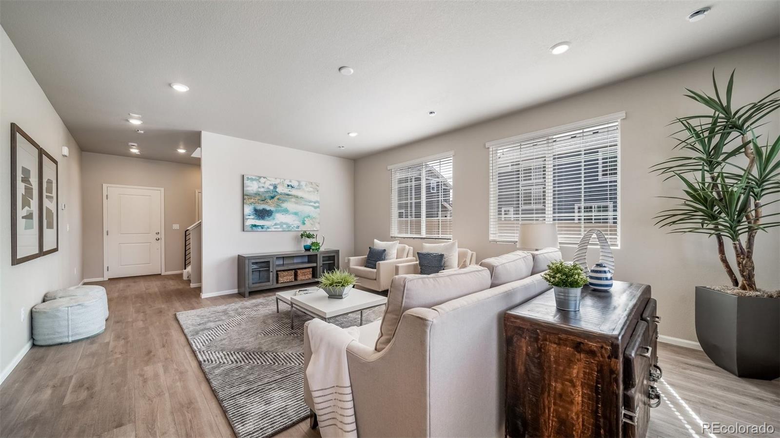 MLS Image #7 for 10125  scranton court,commerce city, Colorado