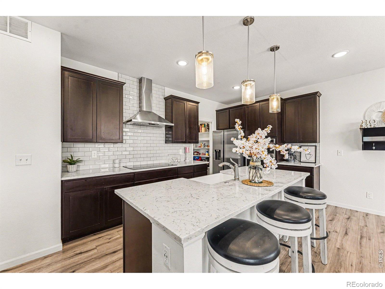 MLS Image #2 for 602  great plains avenue,berthoud, Colorado