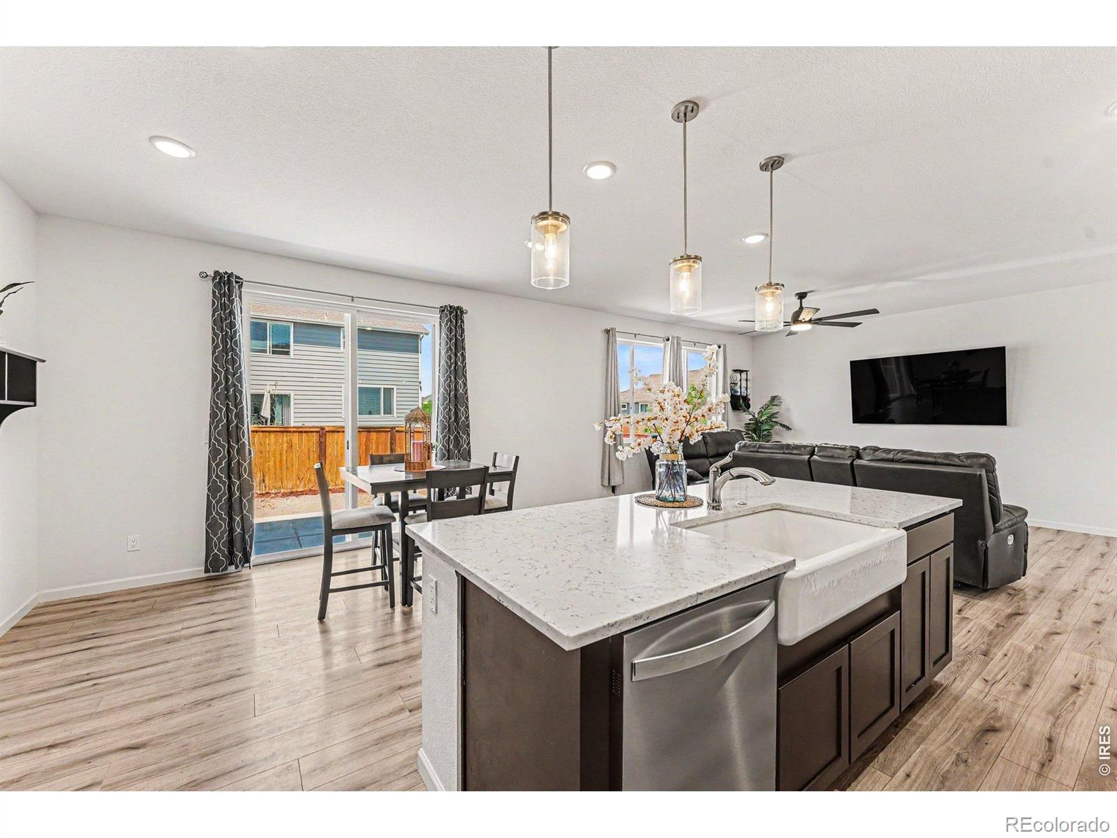 MLS Image #3 for 602  great plains avenue,berthoud, Colorado