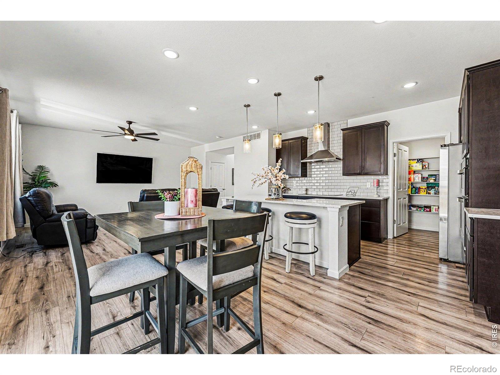 MLS Image #6 for 602  great plains avenue,berthoud, Colorado