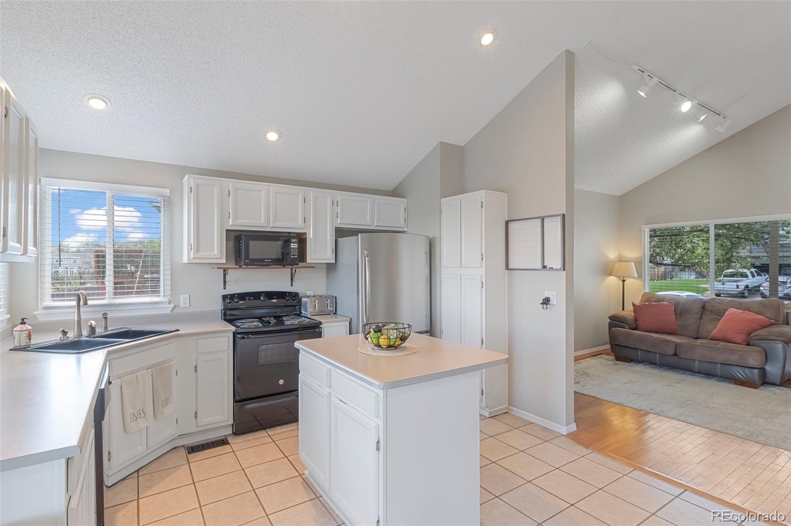 MLS Image #4 for 7762  kyle way,littleton, Colorado