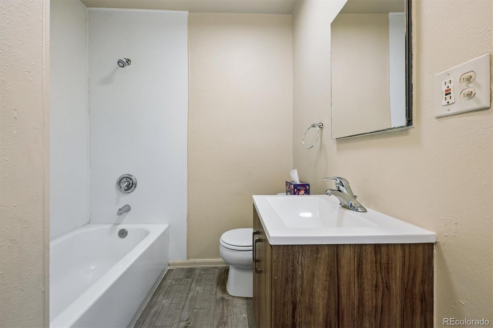 MLS Image #11 for 4710  clayton street,denver, Colorado