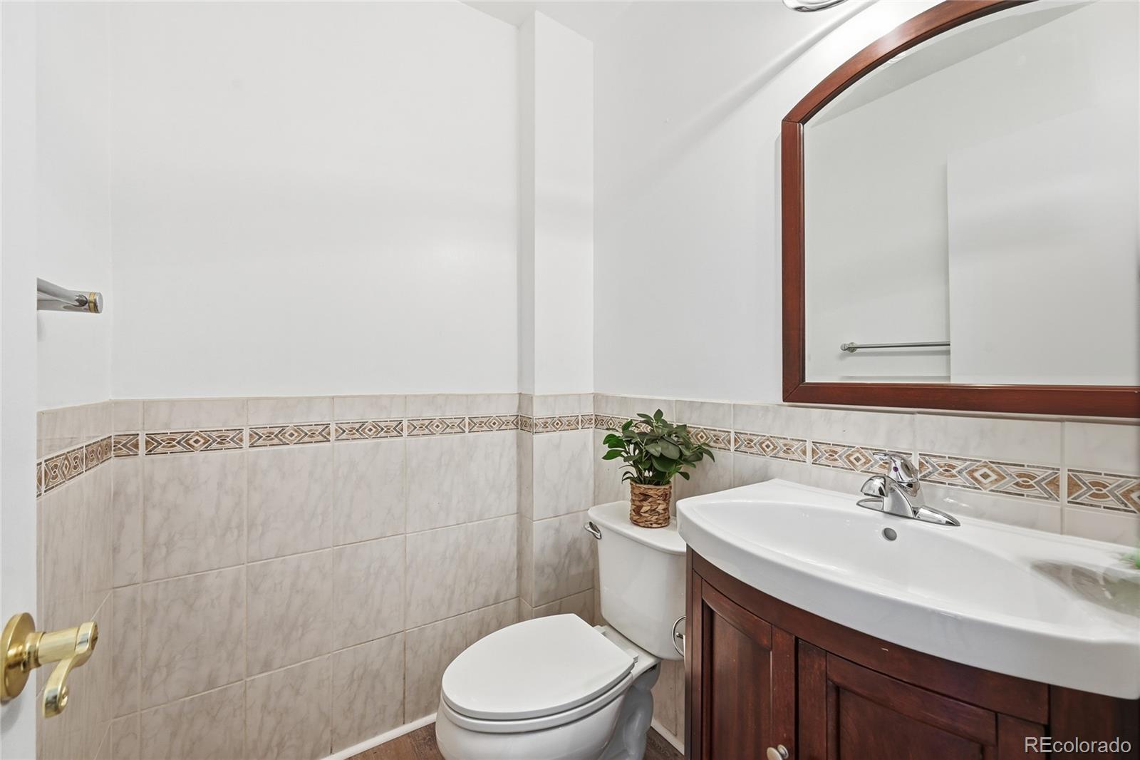 MLS Image #12 for 2770 s heather gardens way ,aurora, Colorado
