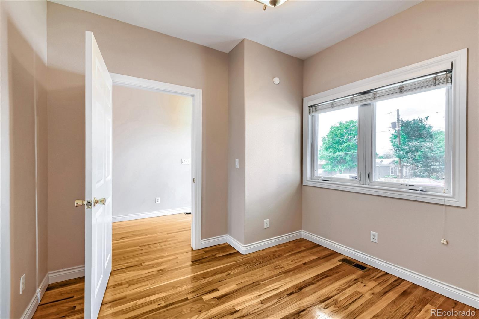 MLS Image #19 for 6648  king street,denver, Colorado