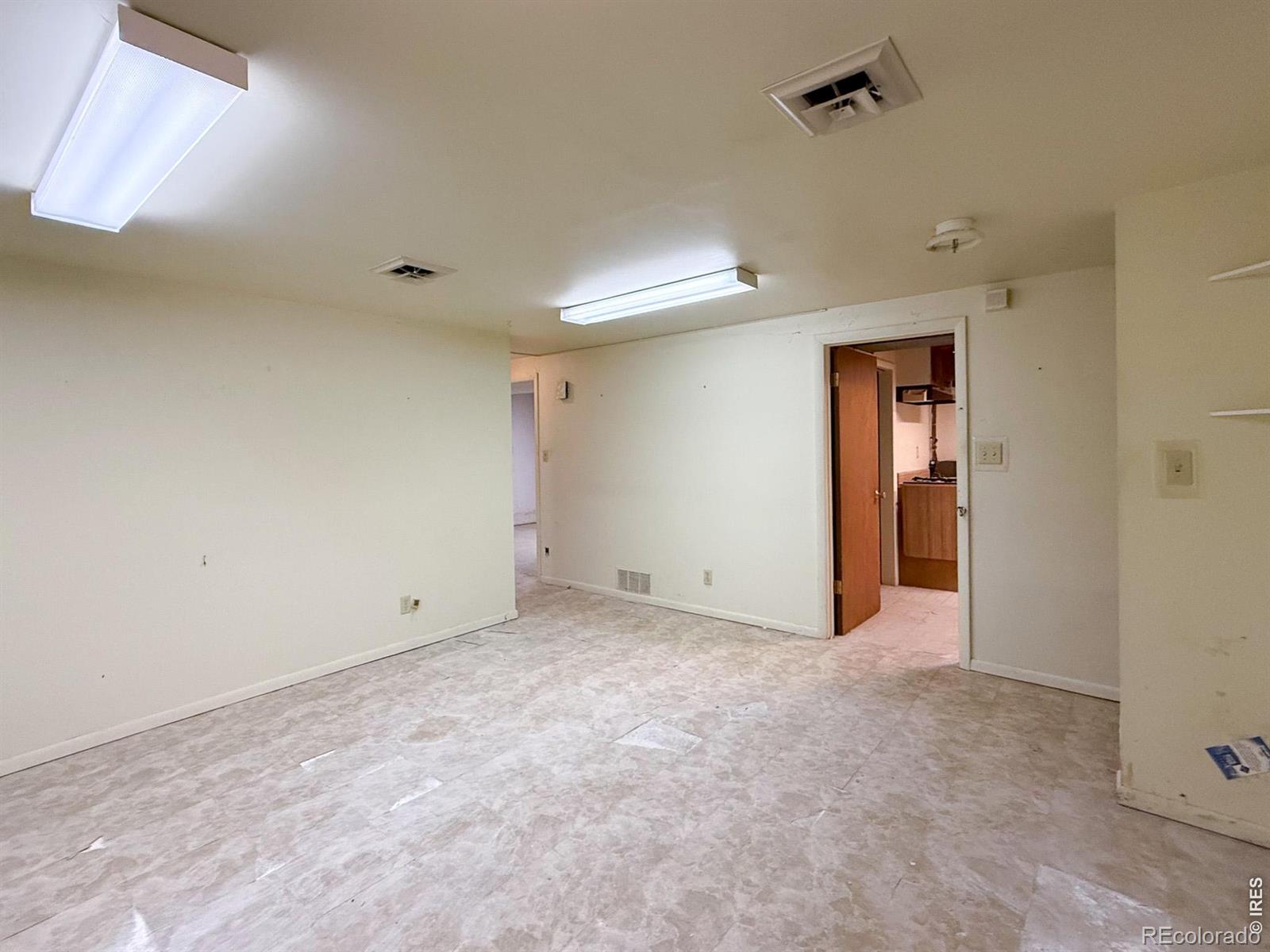 MLS Image #11 for 960 e 9th avenue,broomfield, Colorado