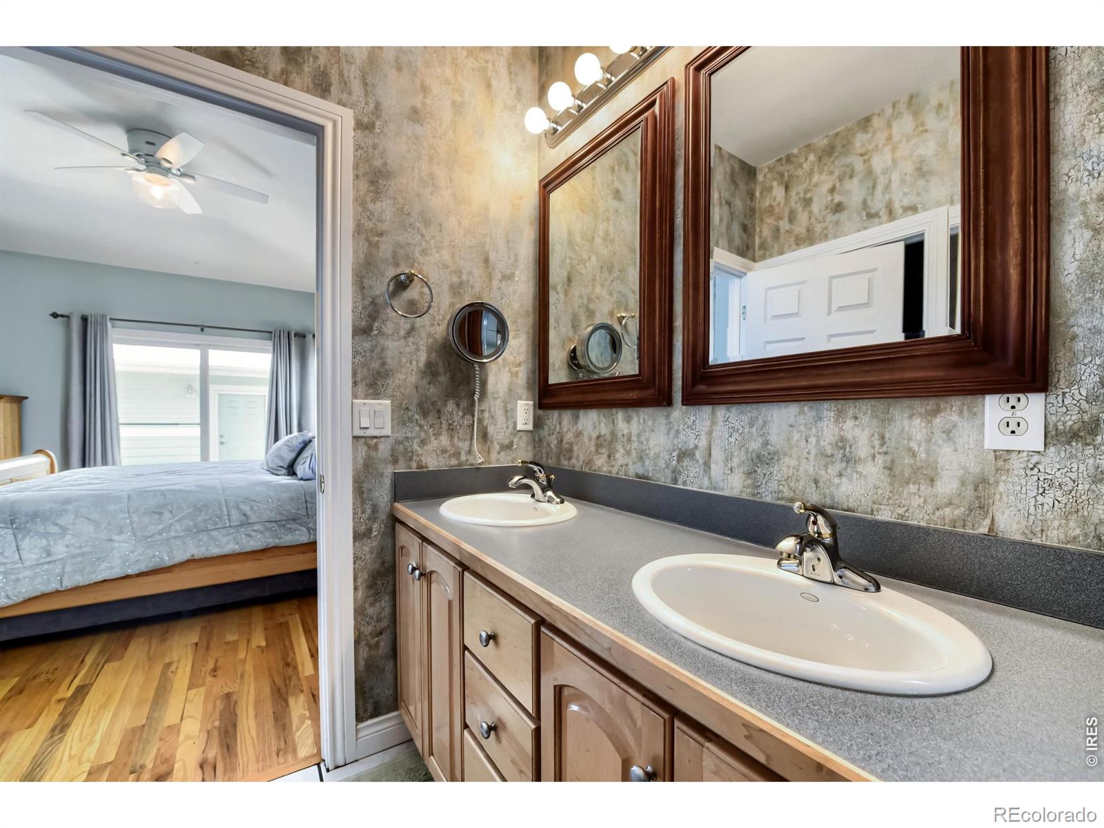MLS Image #15 for 6648  king street,denver, Colorado