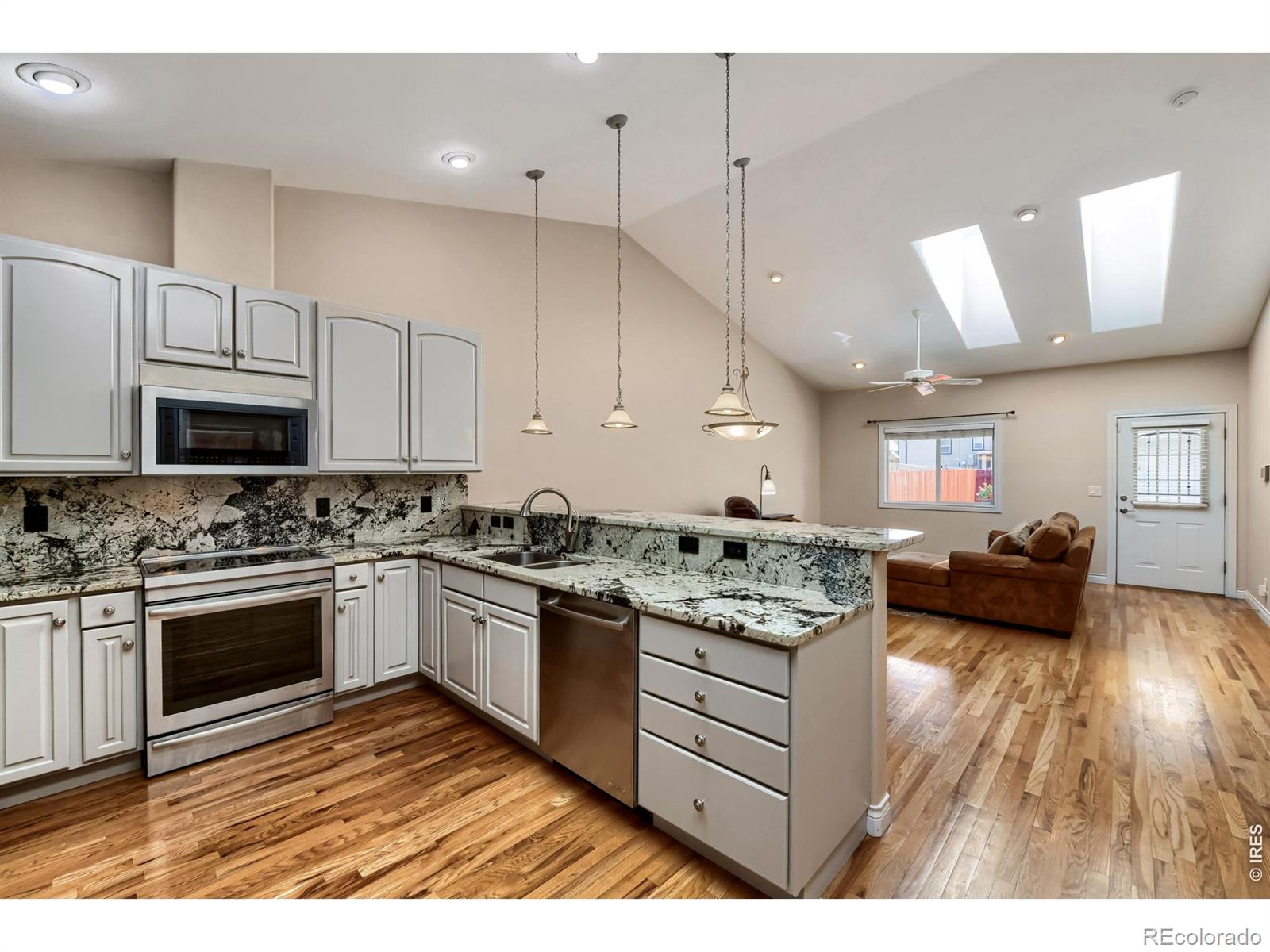 MLS Image #9 for 6648  king street,denver, Colorado
