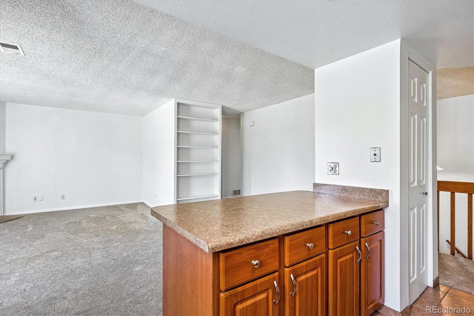MLS Image #10 for 12583 e pacific circle d,aurora, Colorado