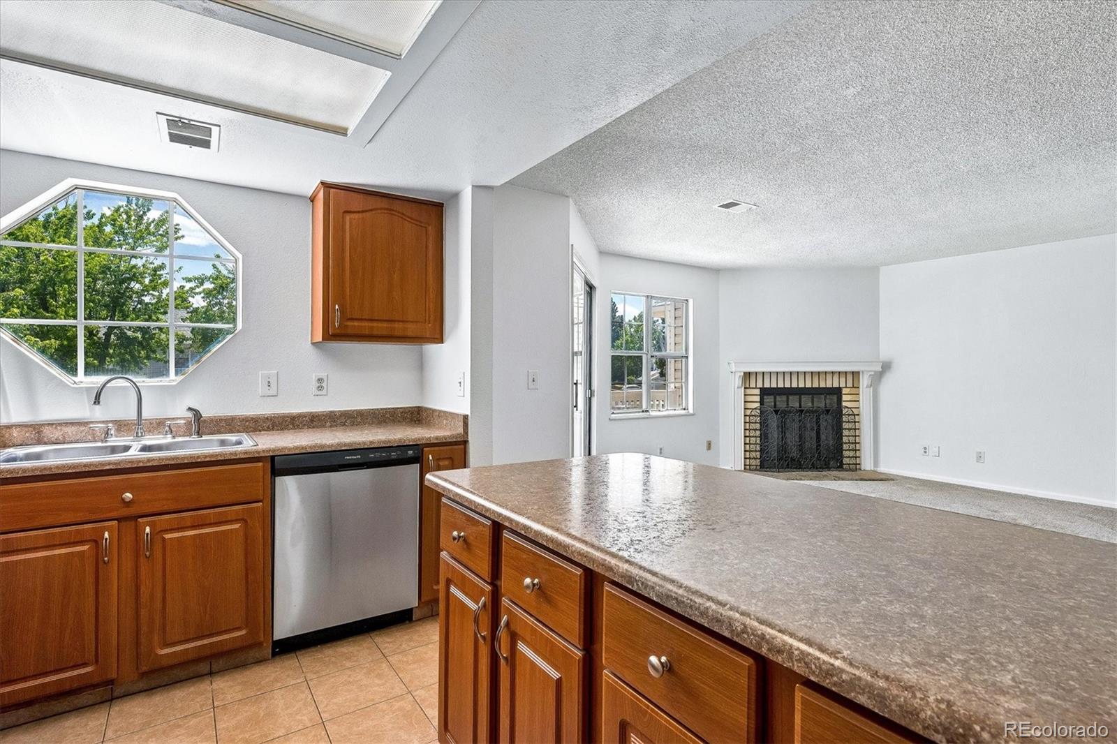 MLS Image #8 for 12583 e pacific circle d,aurora, Colorado