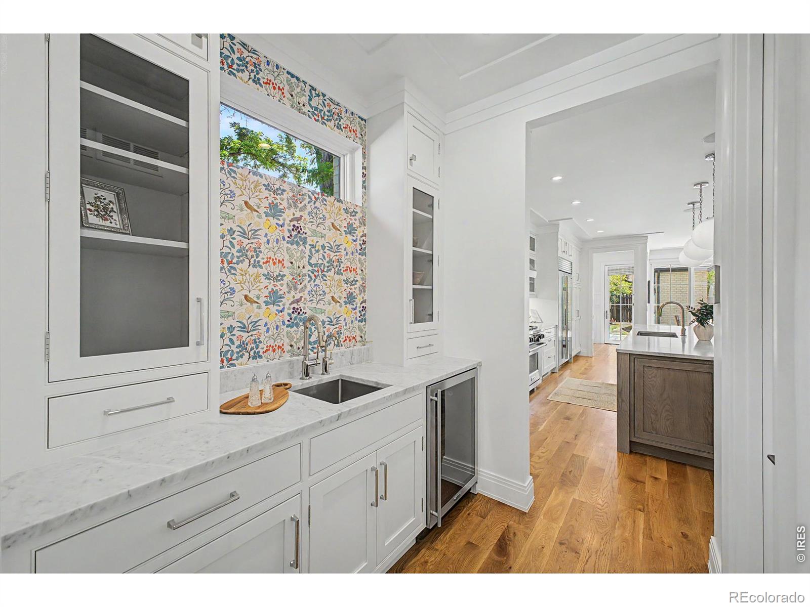 MLS Image #17 for 792 s high street,denver, Colorado