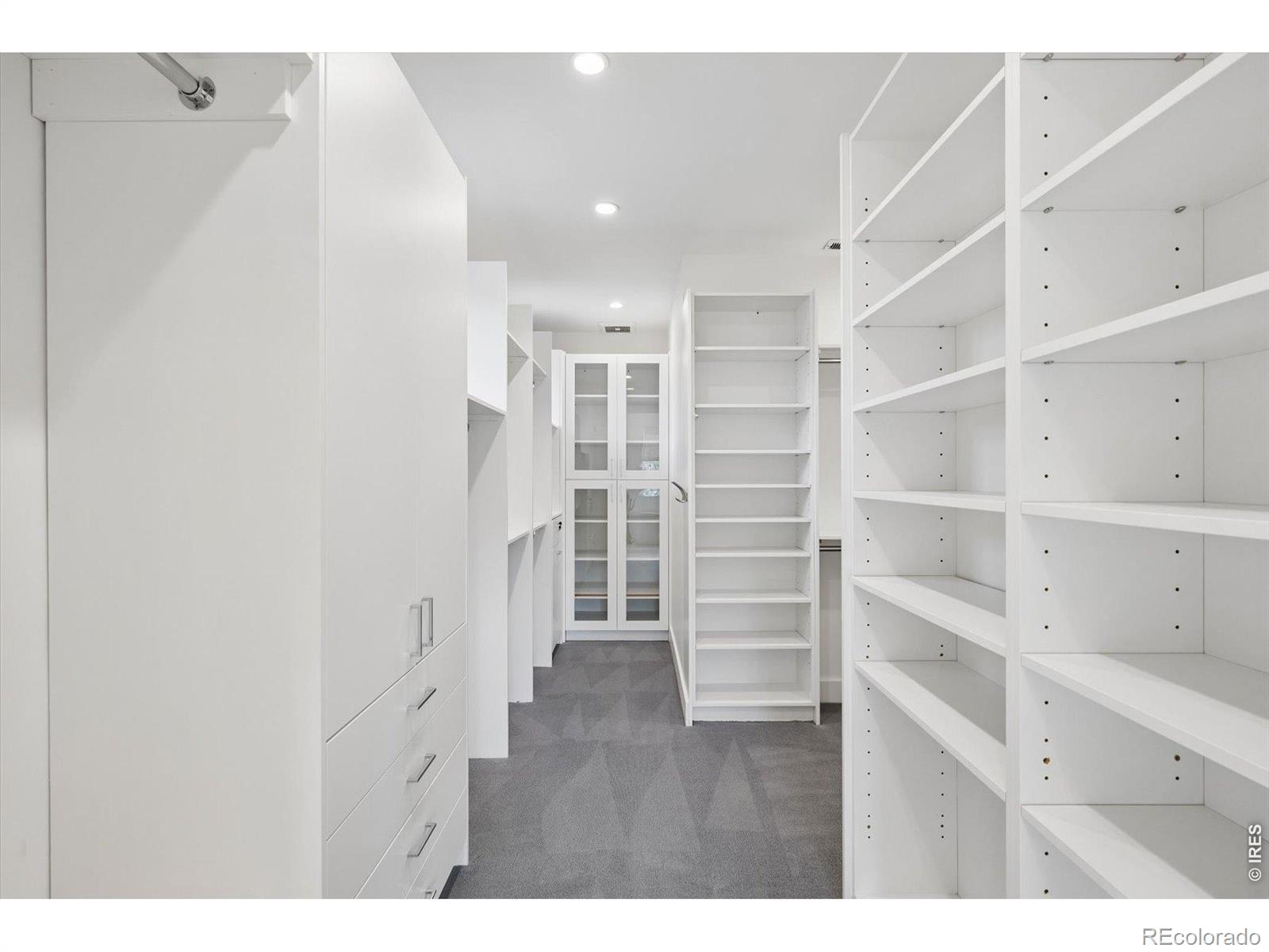 MLS Image #24 for 792 s high street,denver, Colorado