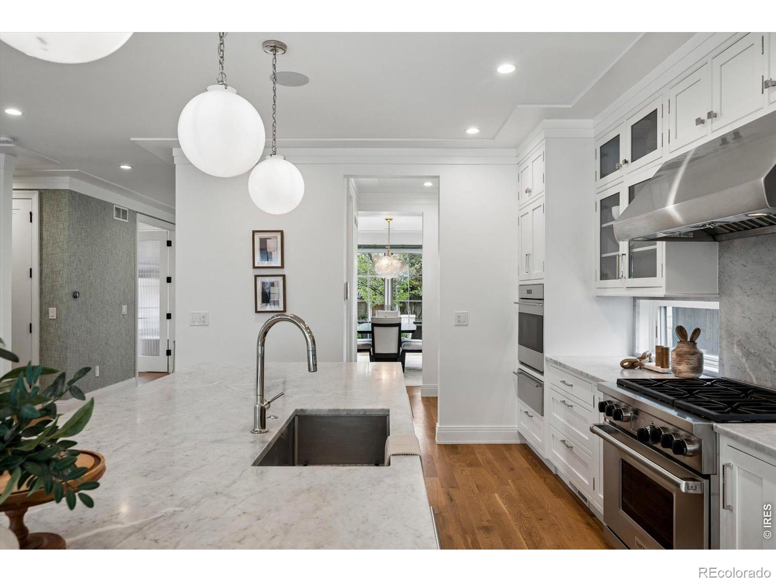 MLS Image #3 for 792 s high street,denver, Colorado