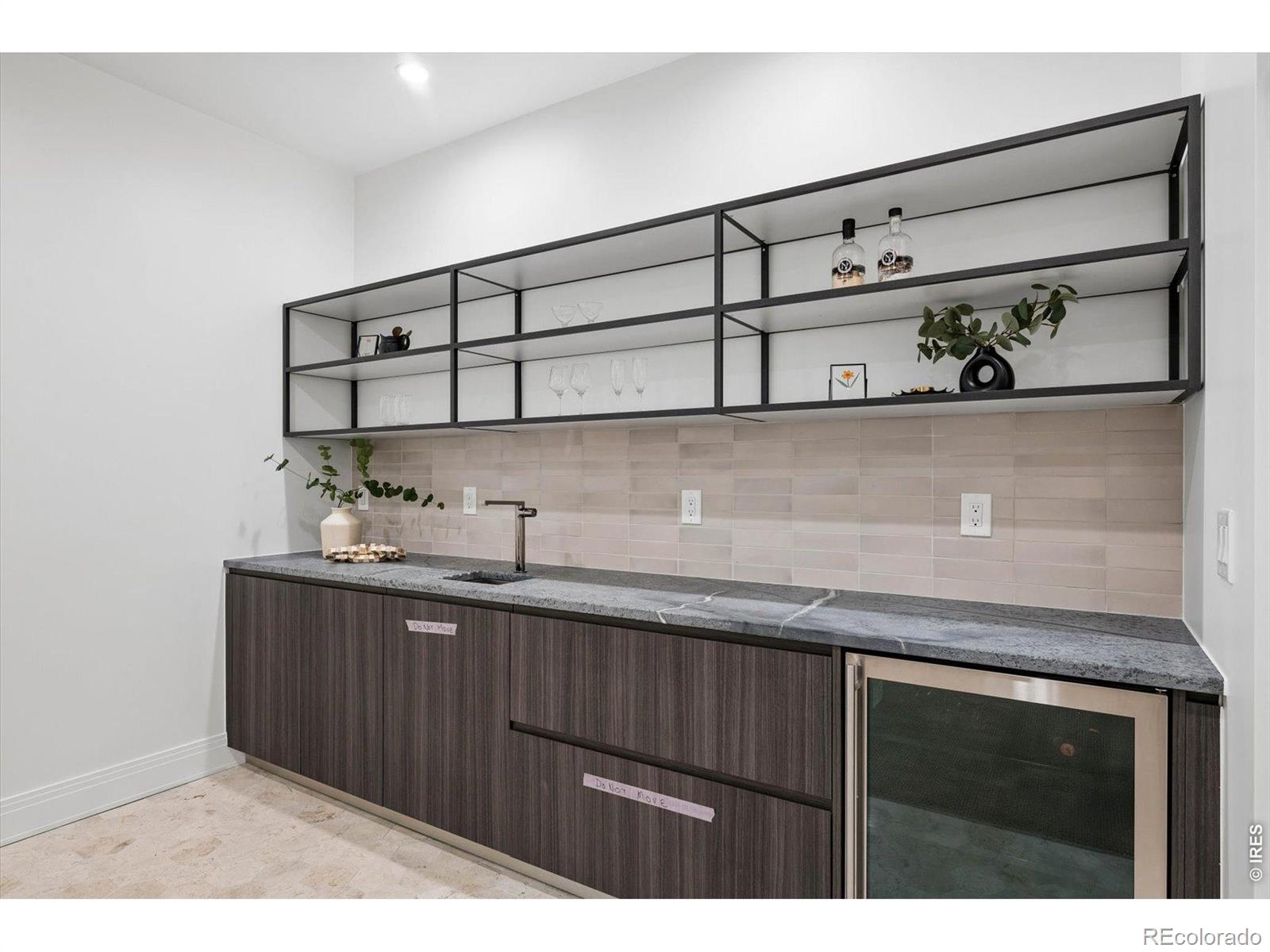 MLS Image #37 for 792 s high street,denver, Colorado