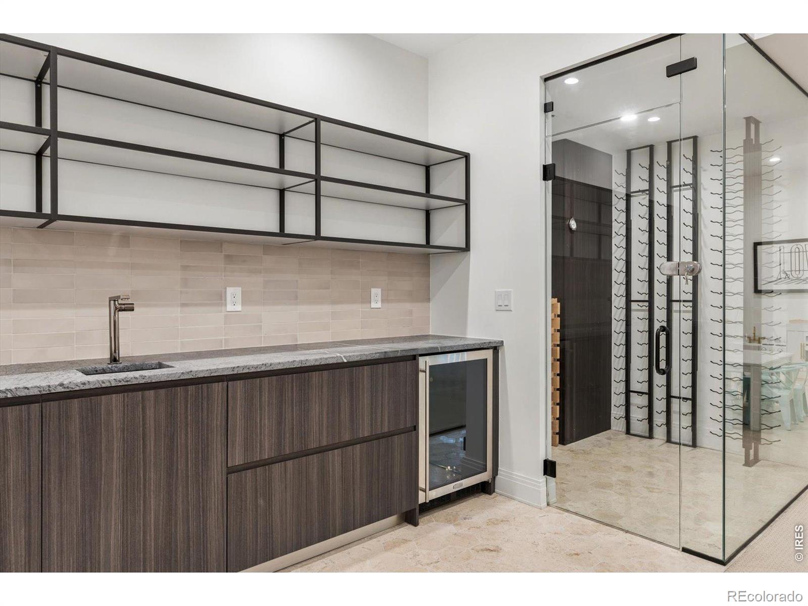 MLS Image #38 for 792 s high street,denver, Colorado