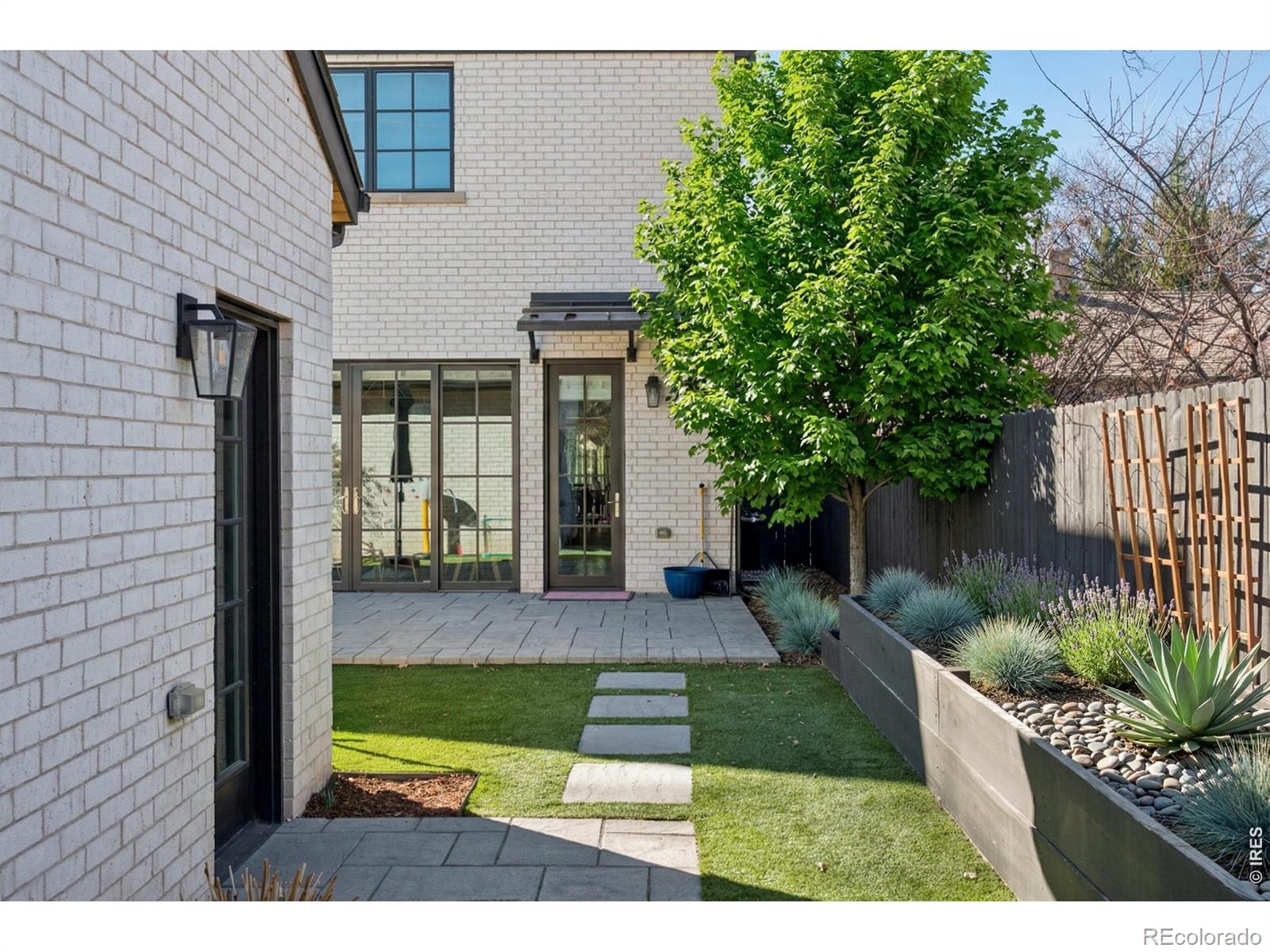 MLS Image #40 for 792 s high street,denver, Colorado