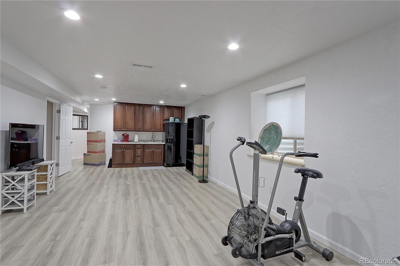 MLS Image #20 for 1677  metropolitan drive,longmont, Colorado