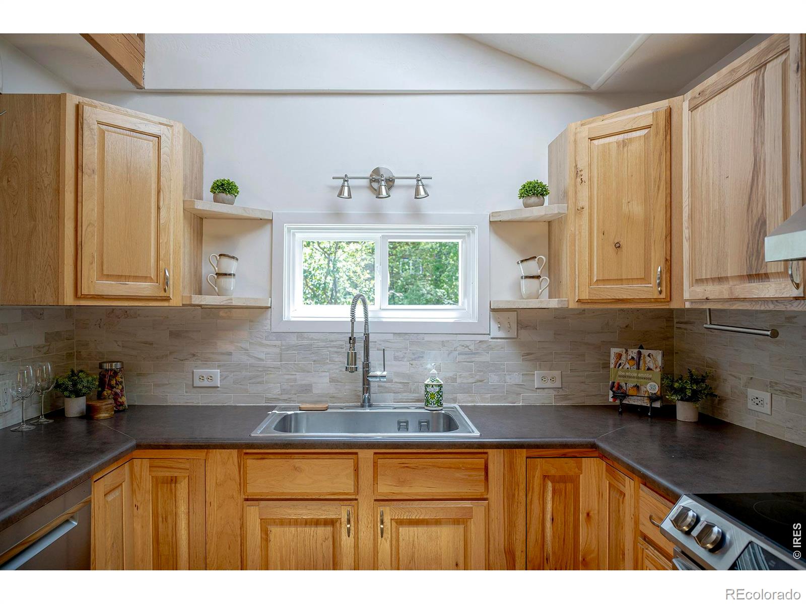 MLS Image #7 for 31  silver spruce ,boulder, Colorado