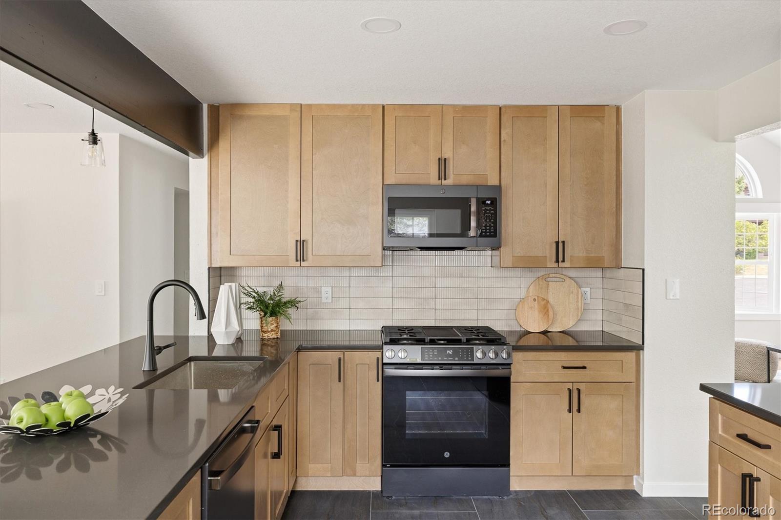MLS Image #12 for 10471  hoyt way,broomfield, Colorado