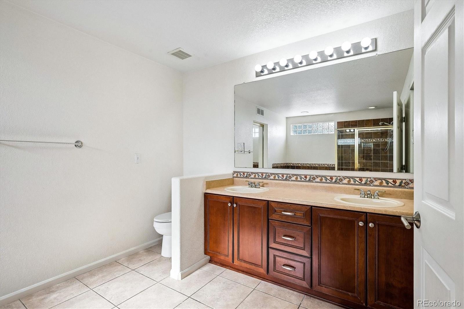 MLS Image #15 for 5206  perth court,denver, Colorado