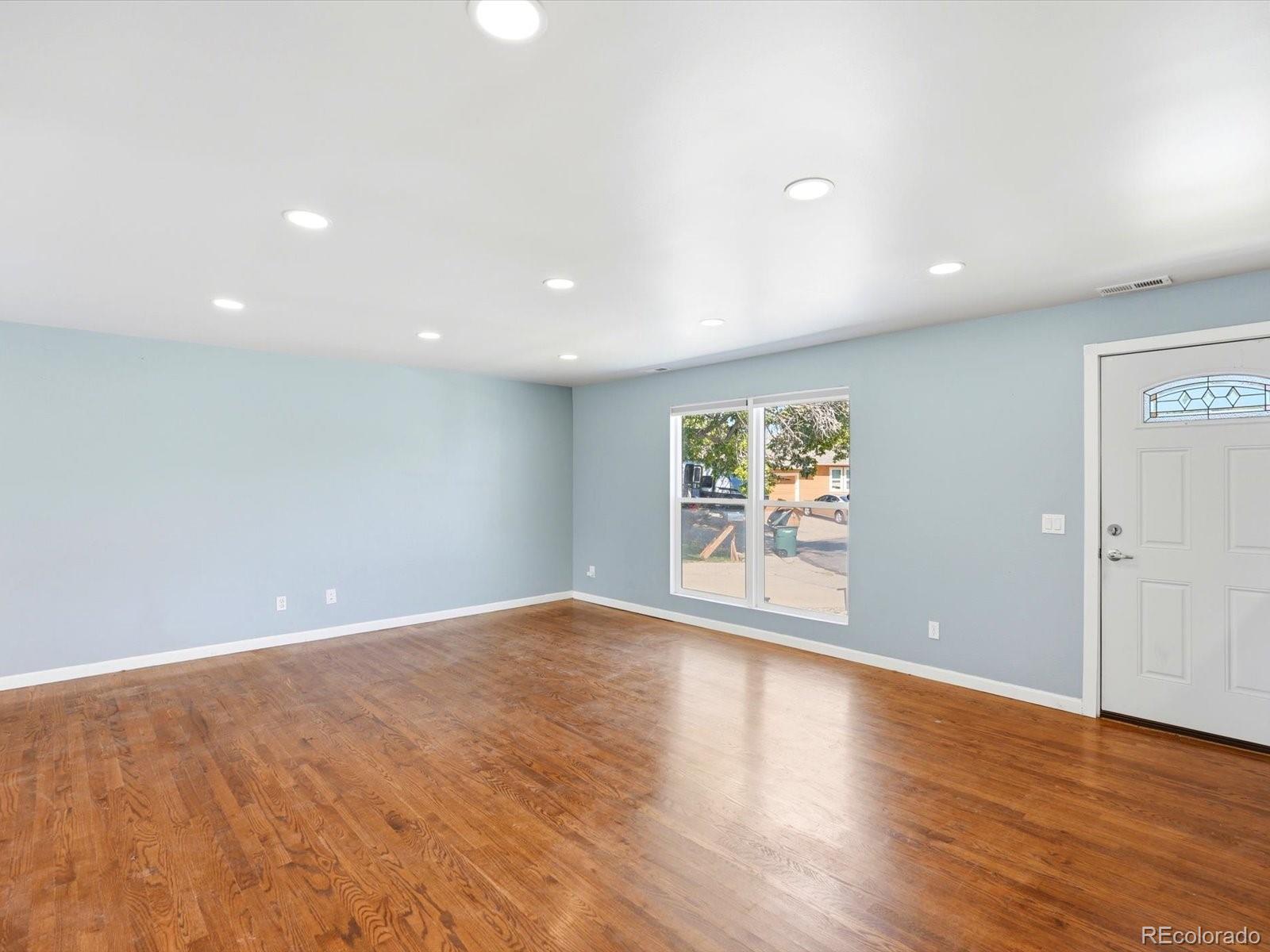 MLS Image #12 for 11071  eudora way,thornton, Colorado