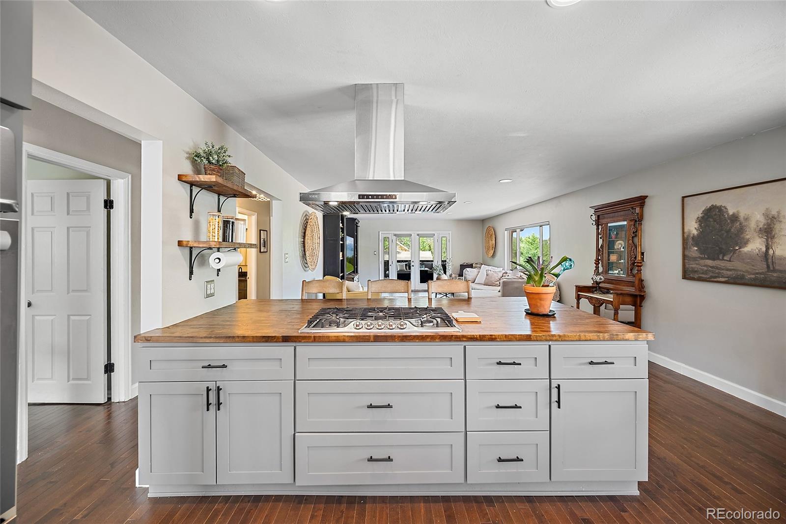 MLS Image #11 for 208  oak place,manitou springs, Colorado