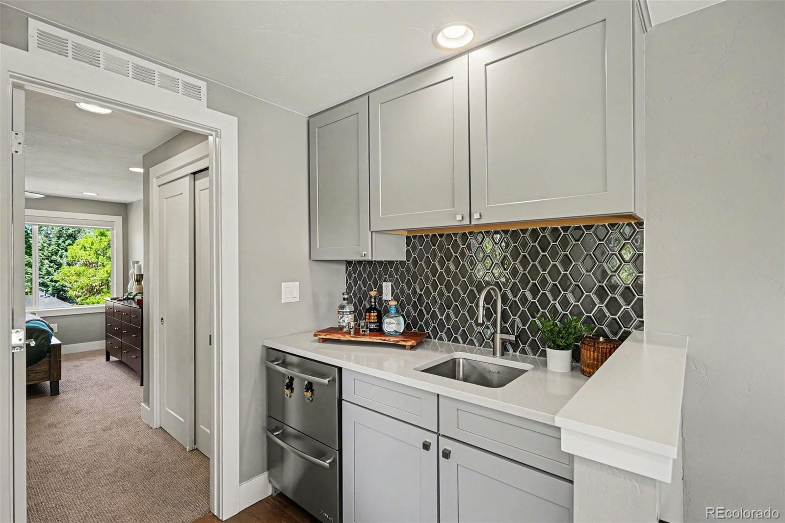 MLS Image #22 for 3915  vrain street,denver, Colorado