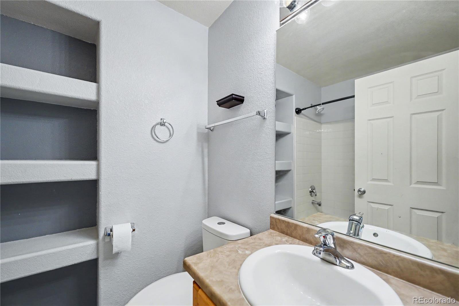 MLS Image #16 for 494  black feather loop 112,castle rock, Colorado