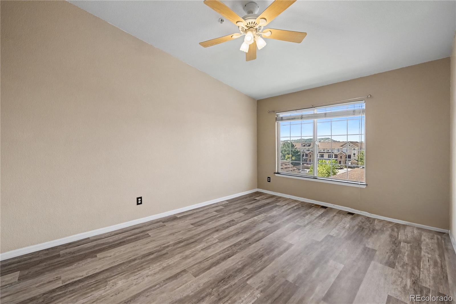 MLS Image #17 for 494  black feather loop 112,castle rock, Colorado