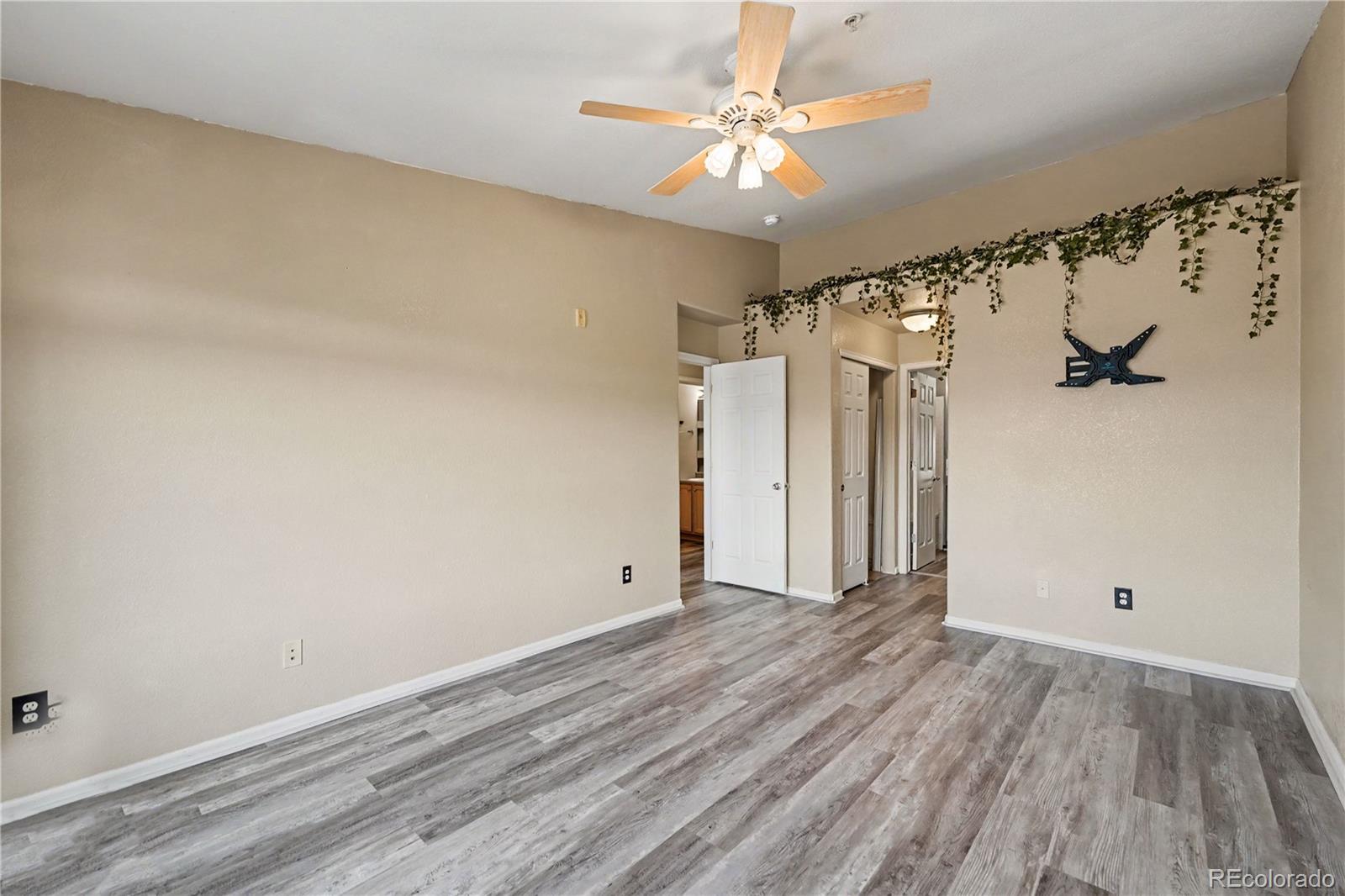 MLS Image #18 for 494  black feather loop 112,castle rock, Colorado