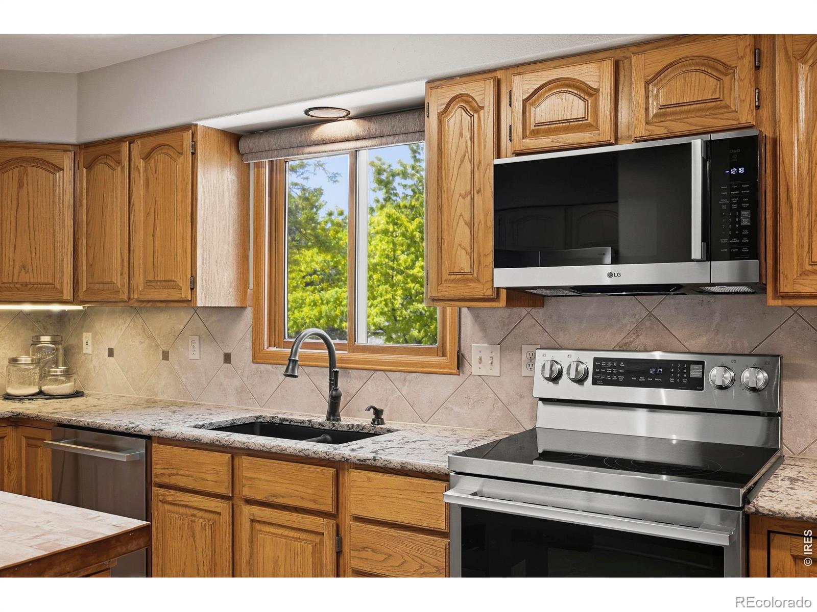MLS Image #12 for 2591  amber drive,loveland, Colorado